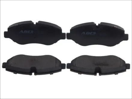 Передні тормозні (гальмівні) колодки ABE C1E017ABE Iveco