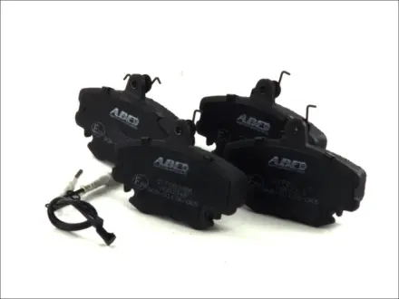 Передні тормозні (гальмівні) колодки ABE C1P000ABE