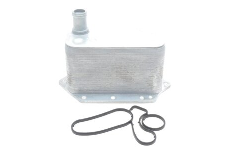 Радіатор масляний adler 11427788462 на Бмв E63