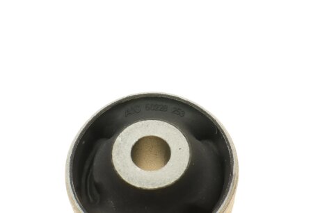 Втулка важеля aic 50228