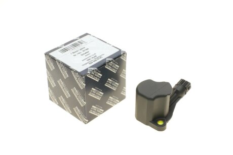 Датчик включения aic 51184 на Ауди А3 8l