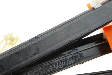 Склопiдйомник переднiй, правий aic 53312