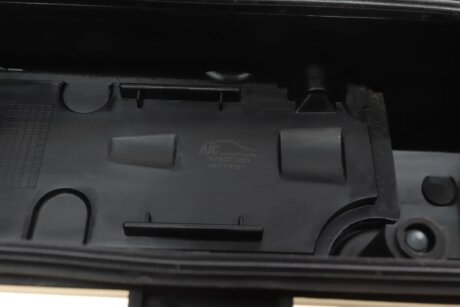 Крышка клапанов aic 57807