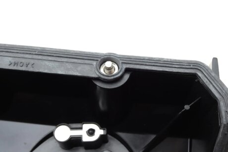 Крышка клапанов aic 58097