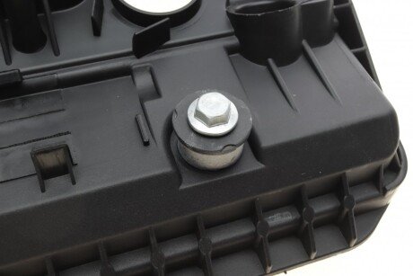 Крышка клапанов aic 58909