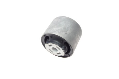 Сайлентблок переднього важеля aic 73408