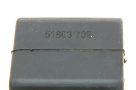 Втулка (резинка) переднего стабилизатора aic 51803