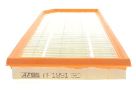 VW Фильтр воздушный AUDI A3 2,0TFSIGolf V 2,0GTI SKODA 2,0RS alpha AF1891