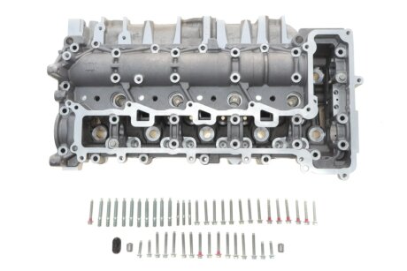 Головка блоку циліндрів amc 908497 на Опель Виваро