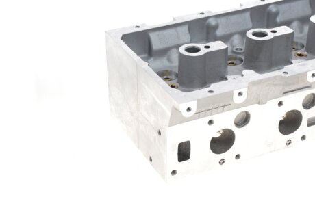 Головка блока циліндрів amc 908578