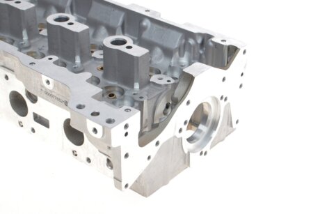 Головка блока циліндрів amc 908578