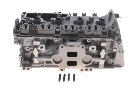 Головка блоку циліндрів amc 910709 на Ауди А3