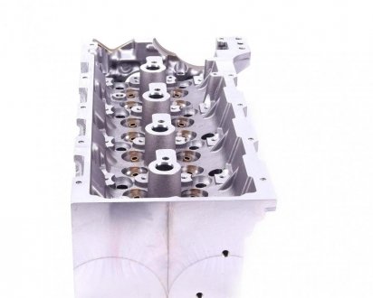 Головка блока циліндрів amc 908572