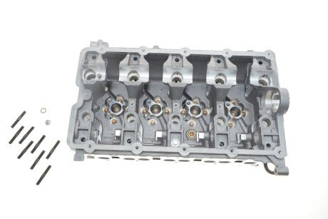 Головка блока циліндрів amc 908718 на Фольксваген Джета