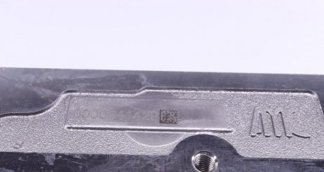 Головка блоку циліндрів amc 908737