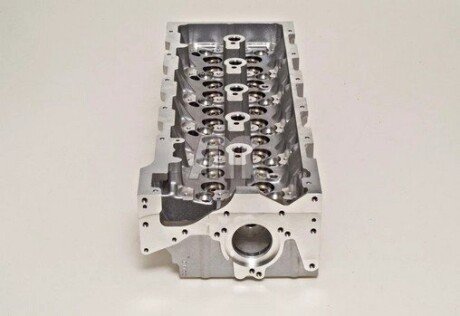 Головка блоку циліндрів MERCEDES OM 612 amc 908575