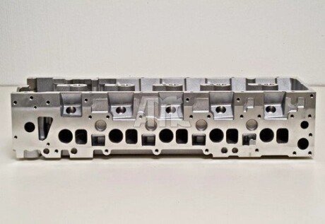Головка блоку циліндрів MERCEDES OM 612 amc 908575