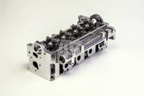 Головка блоку циліндрів RENAULT KANGOO K9K W/VALVE amc 908893