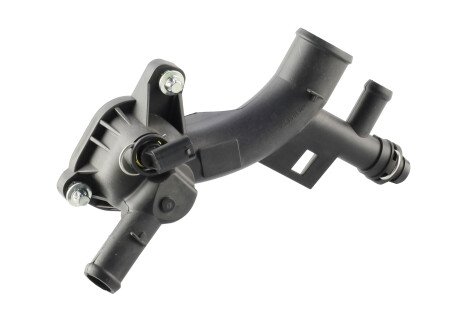 Патрубок охолодження and 3F121185 на Chevrolet Cruze