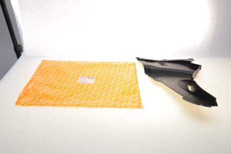 Подкрыльник (передний) autotechteile 7005174 на Бмв F30