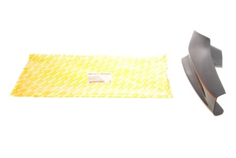 Накладка бампера переднього autotechteile 7035139