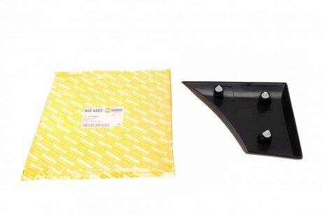 Молдинг задний левый (перед аркой) autotechteile 5050203