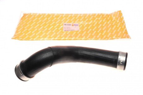 Патрубок интеркулера (турбины) autotechteile 1005228 на Мерседес Спринтер 313-316 (w903)