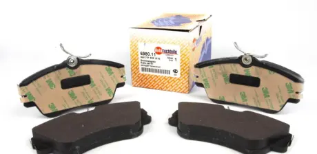 Передні тормозні (гальмівні) колодки Autotechteile 369 8011
