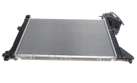 Радіатор охолодження двигуна autotechteile 1005031