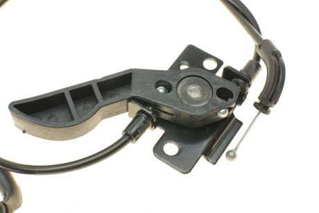 Трос капота autotechteile 7004130