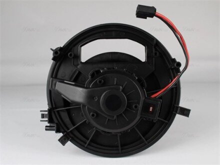 Моторчик (вентилятор) печки ava cooling systems VN8432 на Ауди Audi Q3 F3
