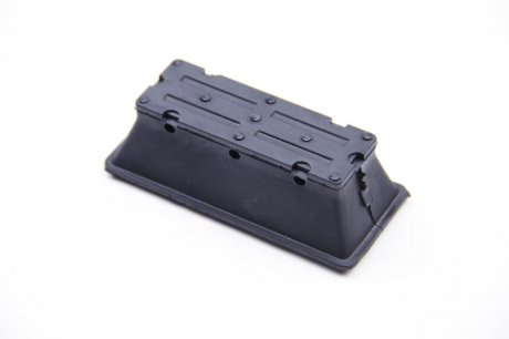 Опора ниж. ліва метал. ресори перед. MB Sprinter/ VW LT 96-06 bcguma BC1413