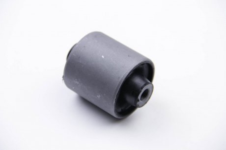 Сайлентблок заднего нижнего рычага BMW 7 E38 (передний) d-10mm bcguma BC0404