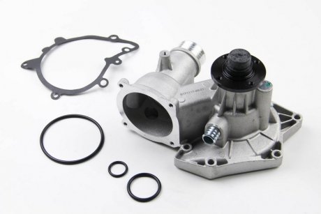 Водяной насос BMW 5(E39)/7(E38) 96-04 bga CP3098