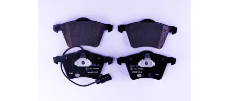 Передние тормозные колодки BHS (Behr hella service) 8DB355010-631