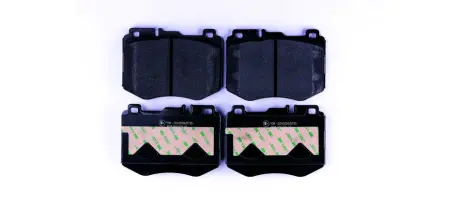 Передние тормозные колодки BHS (Behr hella service) 8DB355021671
