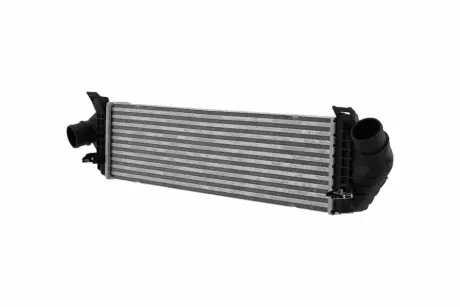 HELLA VOLVO Інтеркулер C30, C70 II, S40 II, V40/50 1.6/2.0d BHS (Behr hella service) 8ML366470851