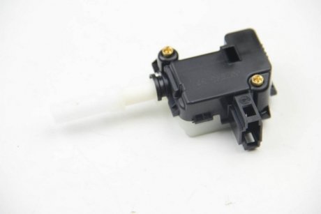 Центральный замок SUPERB/PASSAT/TOUAREG 00-16 bhs (behr hella service) 6NW007546371