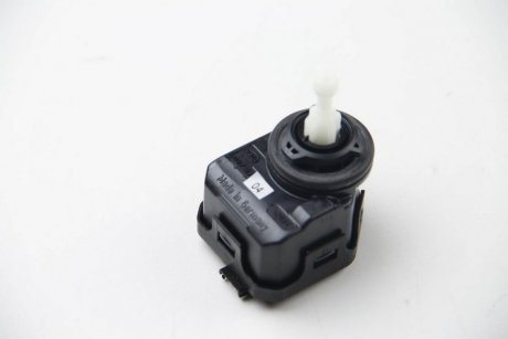 Корректор фары A2/A4/SEAT LEON/TOLEDO 94-06 bhs (behr hella service) 6NM007878041