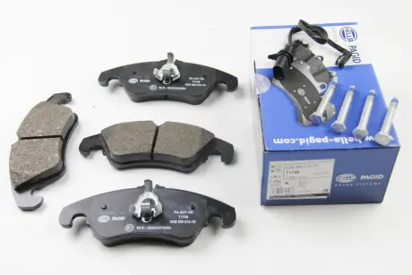 Передние тормозные колодки BHS (Behr hella service) 8DB 355 013-751