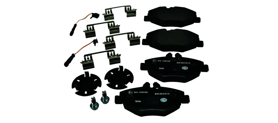 Передние тормозные колодки BHS (Behr hella service) 8DB355018731
