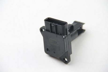 Расходомер воздуха (5 конт.) COROLLA/RAV4 2.0-2.2 06- bhs (behr hella service) 8ET009142921 на Тойота Ленд крузер прадо 90