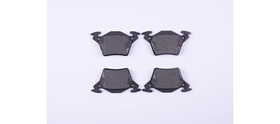 Задние тормозные колодки BHS (Behr hella service) 8DB 355 008-641