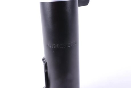 Передній амортизатор (стойка) bilstein 22051226