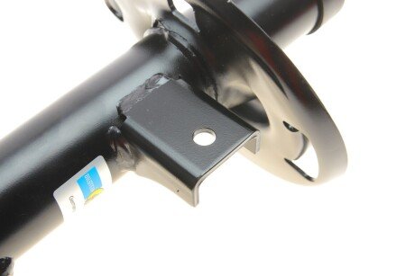 Передній амортизатор (стойка) bilstein 22240217