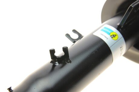 Передній амортизатор (стойка) bilstein 22243102