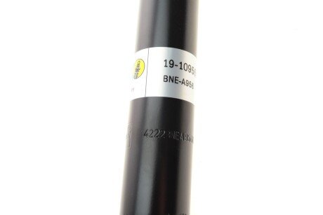 Задний амортизатор (стойка) bilstein 19109565