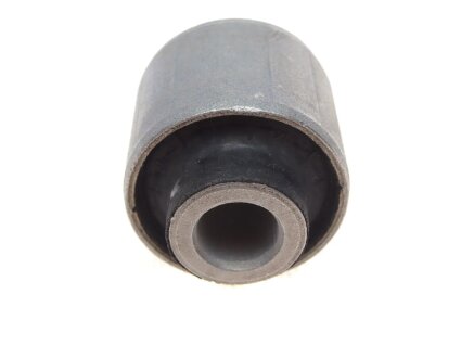 Сайлентблок рычага blue Print ADG080120