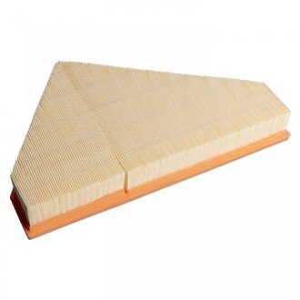 Фільтр повітряний blue Print ADJ132236