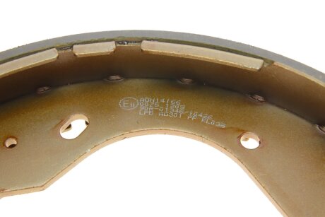 Колодки ручного (стоячого) тормоза blue Print ADN14166